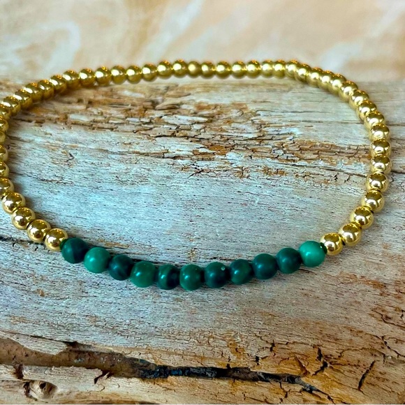Handmade 14k gold filled bead stretch malachite bracelet - Picture 1 of 14